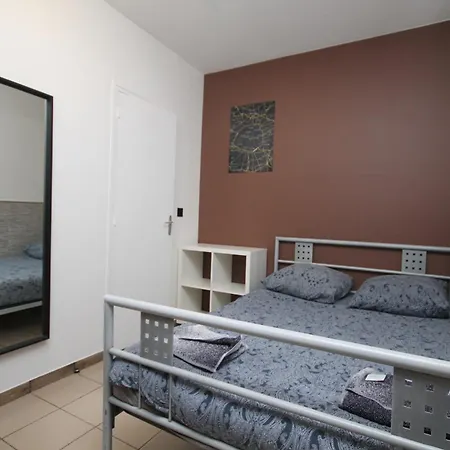 Bed & Breakfast 05 - Confort Au Calme Avec Tv Wifi
