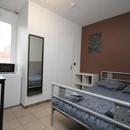 Bed & Breakfast 05 - Confort Au Calme Avec Tv Wifi *