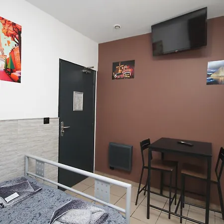 05 - Confort Au Calme Avec Tv Wifi Bed & Breakfast *